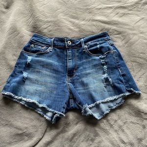 High Waisted Levi denim shorts
